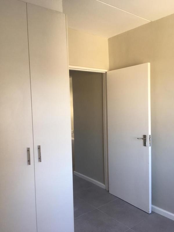 To Let 2 Bedroom Property for Rent in Goodwood Central Western Cape
